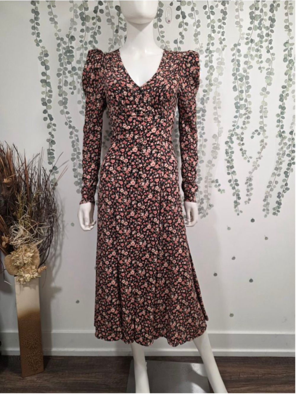 ASTR The Label Floral Midi Dress XS Black Pink Puff Sleeve V Neck Slit NWOT - Picture 4 of 13